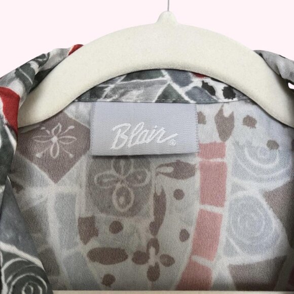 Funky Pattern Button Down Top 🌀 - Picture 3 of 4